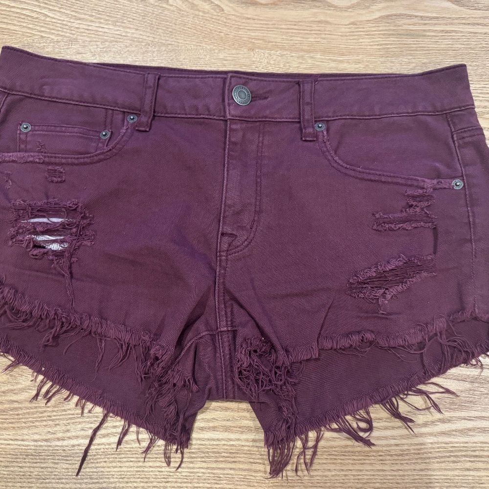 American Eagle Distressed Shortie